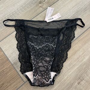 Victoria's Secret Dream Angels String Bikini Black Lace Women's Panties Size M